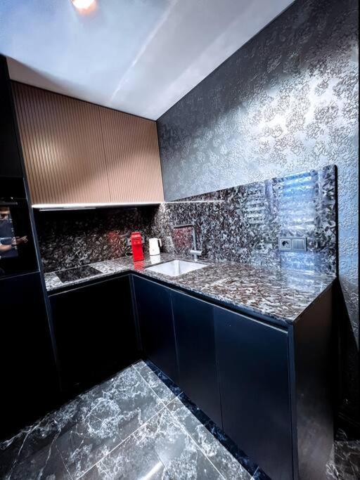 Black Pearl Luxury Apartment Ventspils Exterior photo